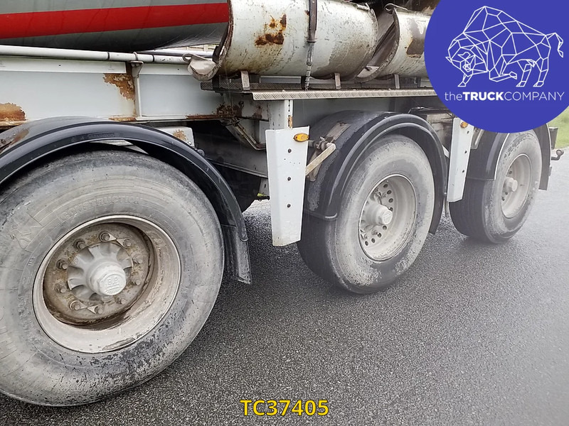 Gjysmë rimorkio betoniere Renders: foto 16 Gjysmë rimorkio betoniere Renders: foto 16