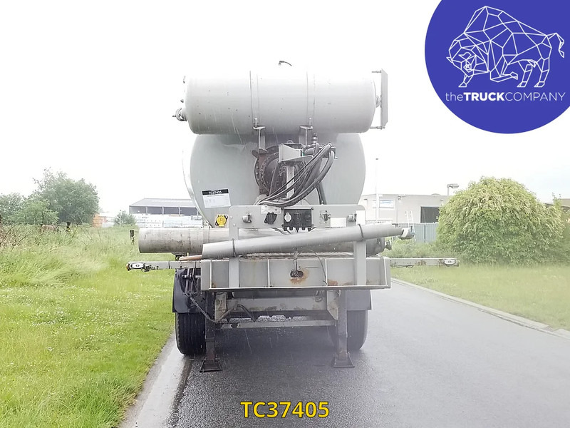 Gjysmë rimorkio betoniere Renders: foto 6 Gjysmë rimorkio betoniere Renders: foto 6