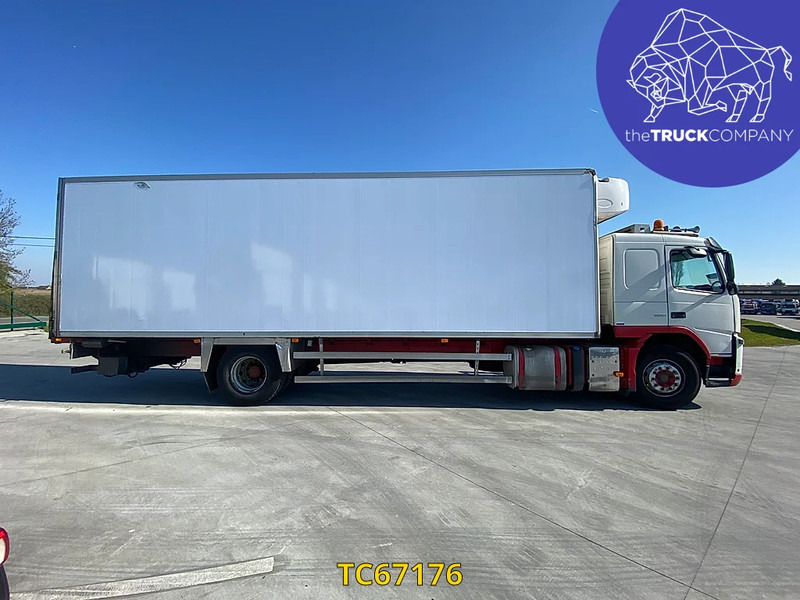 Volvo FM 330 - Kamion frigorifer: foto 2 Volvo FM 330 - Kamion frigorifer: foto 2