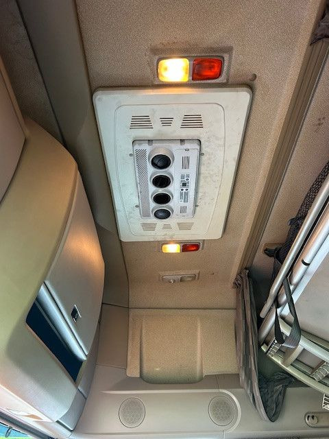 DAF XF 460 - Gjysmë-kamion: foto 3 DAF XF 460 - Gjysmë-kamion: foto 3