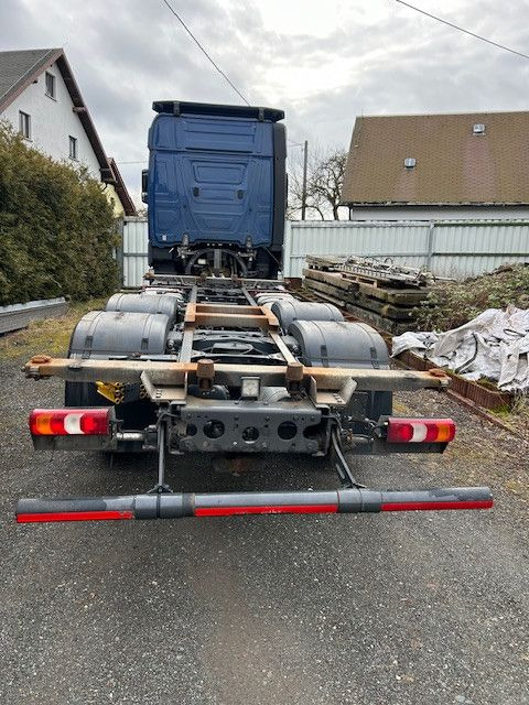 Mercedes-Benz 2548 - Transportjer kontejnerësh/ Kamion me karroceri të çmontueshme: foto 4 Mercedes-Benz 2548 - Transportjer kontejnerësh/ Kamion me karroceri të çmontueshme: foto 4