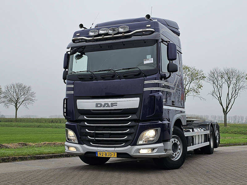 DAF XF 510 6X2 FAN STEERAXLE - Kamion me sistem kabllor: foto 1 DAF XF 510 6X2 FAN STEERAXLE - Kamion me sistem kabllor: foto 1