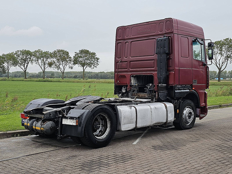 DAF XF 95.380 SPACECAB EURO 2 - Gjysmë-kamion: foto 3 DAF XF 95.380 SPACECAB EURO 2 - Gjysmë-kamion: foto 3