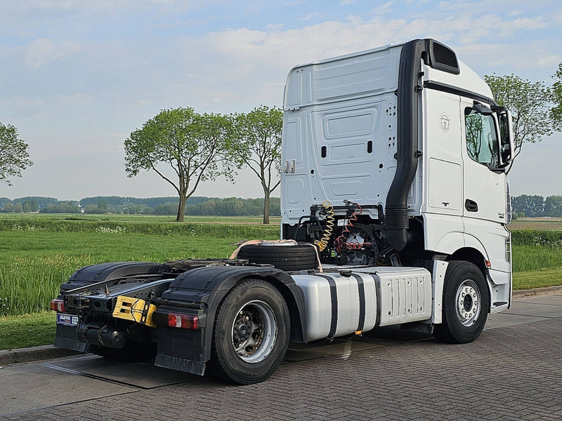 Mercedes-Benz ACTROS 1842 LS STEAMSPACE 2X TANK - Gjysmë-kamion: foto 3 Mercedes-Benz ACTROS 1842 LS STEAMSPACE 2X TANK - Gjysmë-kamion: foto 3