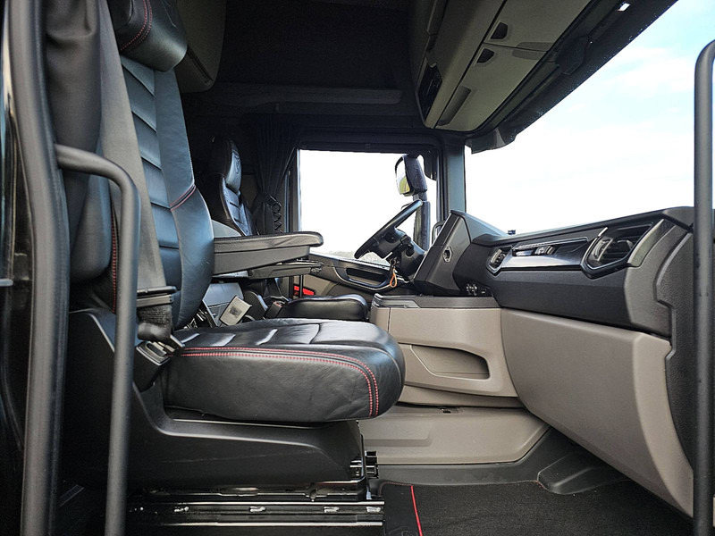 Gjysmë-kamion Scania R580 6X2 NB LED LEATHER: foto 7