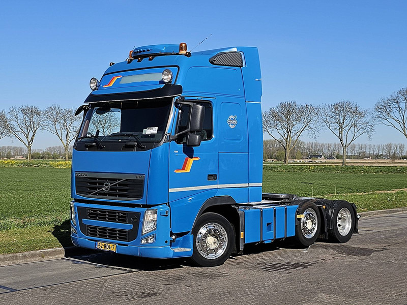 Volvo FH 13.420 Globetrotter XL - Gjysmë-kamion: foto 2 Volvo FH 13.420 Globetrotter XL - Gjysmë-kamion: foto 2