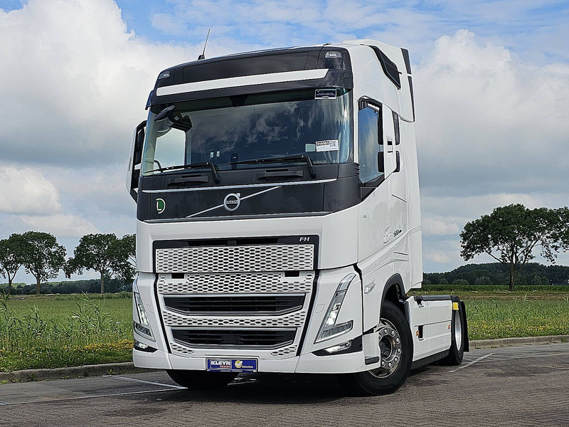 Volvo FH 500 FH5 LED 2X TANK - Gjysmë-kamion: foto 1 Volvo FH 500 FH5 LED 2X TANK - Gjysmë-kamion: foto 1