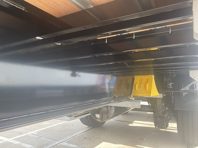 Gjysmë rimorkio me vagonetë të mbyllur KLEYN TRAILERS TFSH 18 KOFFER: foto 10