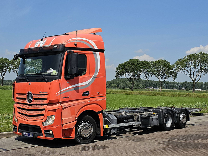 Mercedes-Benz ACTROS 2545 LS - Transportjer kontejnerësh/ Kamion me karroceri të çmontueshme: foto 2 Mercedes-Benz ACTROS 2545 LS - Transportjer kontejnerësh/ Kamion me karroceri të çmontueshme: foto 2