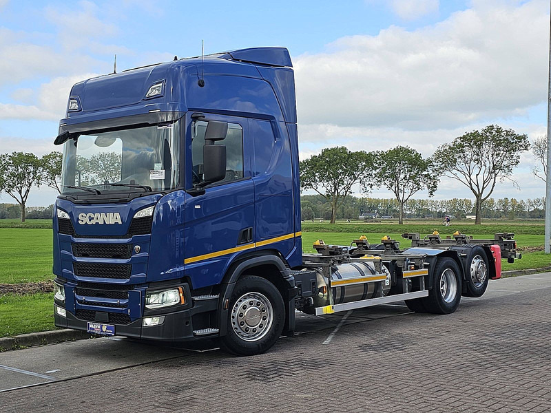 Scania R410 6X2*4 RETAR. LNG GAS - Transportjer kontejnerësh/ Kamion me karroceri të çmontueshme: foto 2 Scania R410 6X2*4 RETAR. LNG GAS - Transportjer kontejnerësh/ Kamion me karroceri të çmontueshme: foto 2