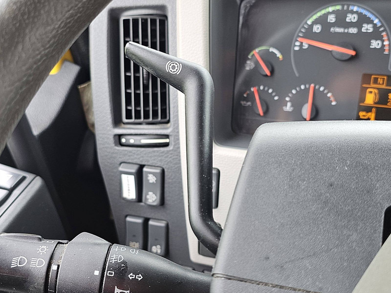 Kamion vagonetë Volvo FL 250.12 AIRCO SIDE DOORS: foto 10 Kamion vagonetë Volvo FL 250.12 AIRCO SIDE DOORS: foto 10