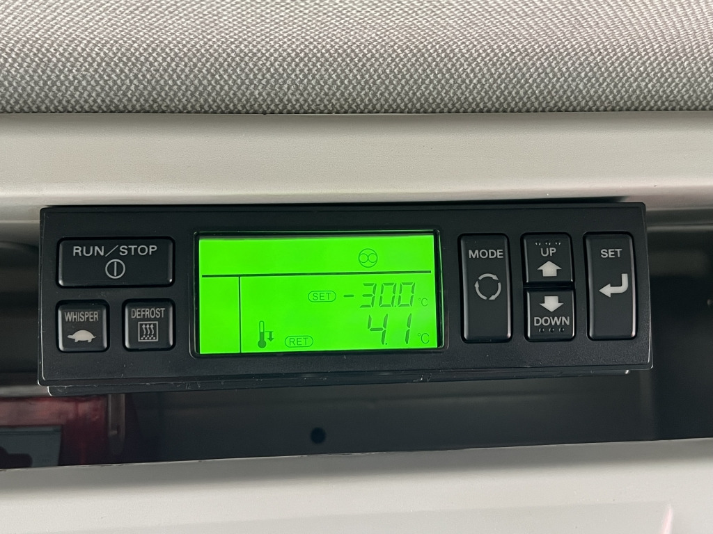 Iveco EuroCargo ML160E28 MitsubTU85 Tiefkühl 7,6m LBW - Kamion frigorifer: foto 4 Iveco EuroCargo ML160E28 MitsubTU85 Tiefkühl 7,6m LBW - Kamion frigorifer: foto 4