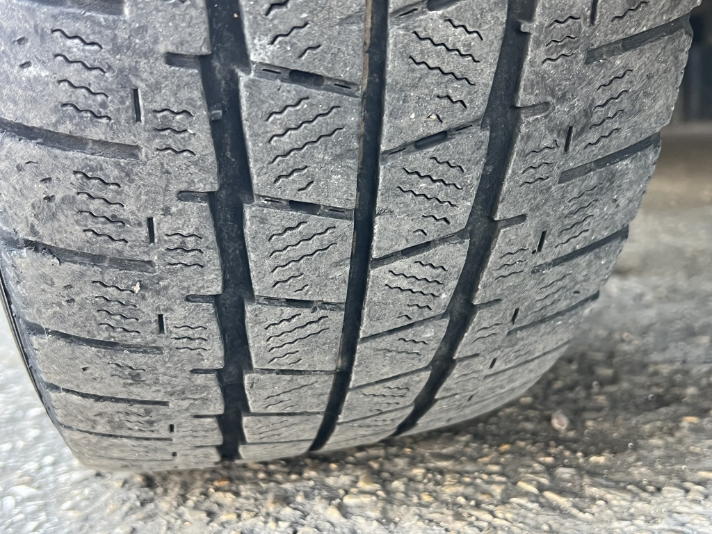 VW T6 2.0 TDI LANG Aut. 1.Hand Heckflügeltüren NAVI - Furgon i vogël: foto 4 VW T6 2.0 TDI LANG Aut. 1.Hand Heckflügeltüren NAVI - Furgon i vogël: foto 4