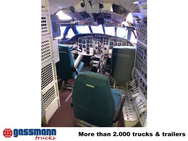 Auflieger RAF Nimrod MR2, Seefernaufklärer - Gjysmë rimorkio: foto 3 Auflieger RAF Nimrod MR2, Seefernaufklärer - Gjysmë rimorkio: foto 3