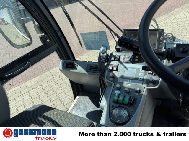 Hako Multicar Citymaster 2000 3B Kehrmaschine 4x2 - Makinë fshirëse për rrugët: foto 4 Hako Multicar Citymaster 2000 3B Kehrmaschine 4x2 - Makinë fshirëse për rrugët: foto 4