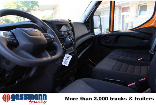 Iveco Daily 70C18H 4x2 mit Kran HMF 340-K3, Funk - Kamion vetëshkarkues, Kamion me vinç: foto 3 Iveco Daily 70C18H 4x2 mit Kran HMF 340-K3, Funk - Kamion vetëshkarkues, Kamion me vinç: foto 3