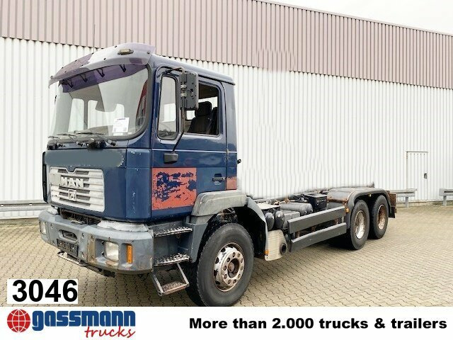 MAN T40 26.364/414 6x4, 6-Zylinder - Kamion kabinë-shasi: foto 1 MAN T40 26.364/414 6x4, 6-Zylinder - Kamion kabinë-shasi: foto 1