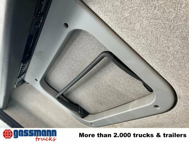MAN TGL 12.220 4X2 BL mit Motorschaden, - Kamion frigorifer: foto 2 MAN TGL 12.220 4X2 BL mit Motorschaden, - Kamion frigorifer: foto 2