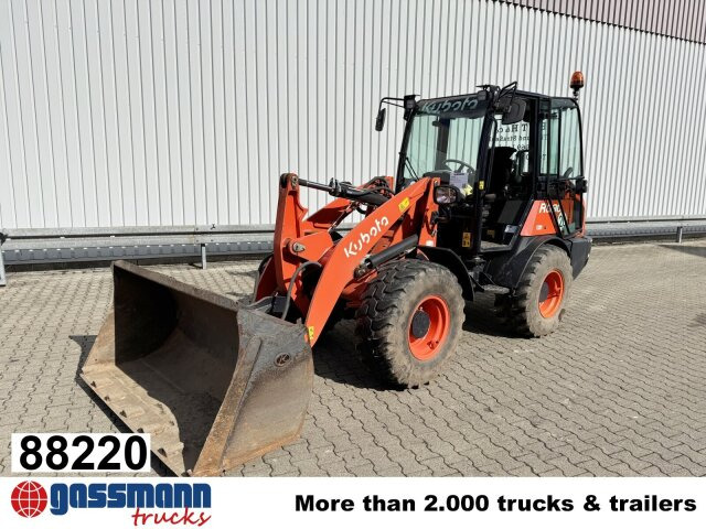 Kubota R090 4x4, Palettengabel, ca. 838 Betr.-Std. - Makineri ndërtimi: foto 1 Kubota R090 4x4, Palettengabel, ca. 838 Betr.-Std. - Makineri ndërtimi: foto 1