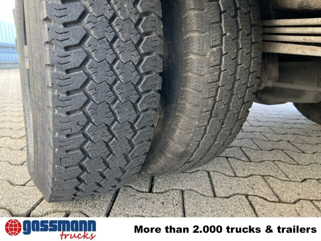 Mercedes-Benz 711 D-KA 4x2, Standklima, 11-Sitze, 2 x on stock - Minibus, Furgon pasagjerësh: foto 3 Mercedes-Benz 711 D-KA 4x2, Standklima, 11-Sitze, 2 x on stock - Minibus, Furgon pasagjerësh: foto 3