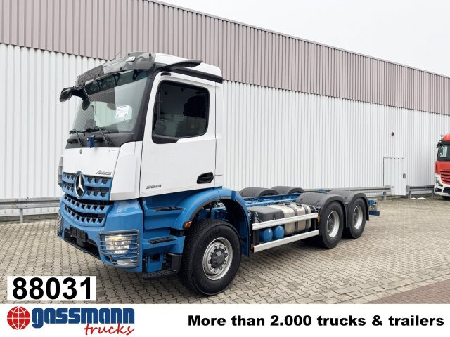 Mercedes-Benz Arocs 2651 L 6x6, HydroDrive, MirrorCam, - Kamion kabinë-shasi: foto 1 Mercedes-Benz Arocs 2651 L 6x6, HydroDrive, MirrorCam, - Kamion kabinë-shasi: foto 1