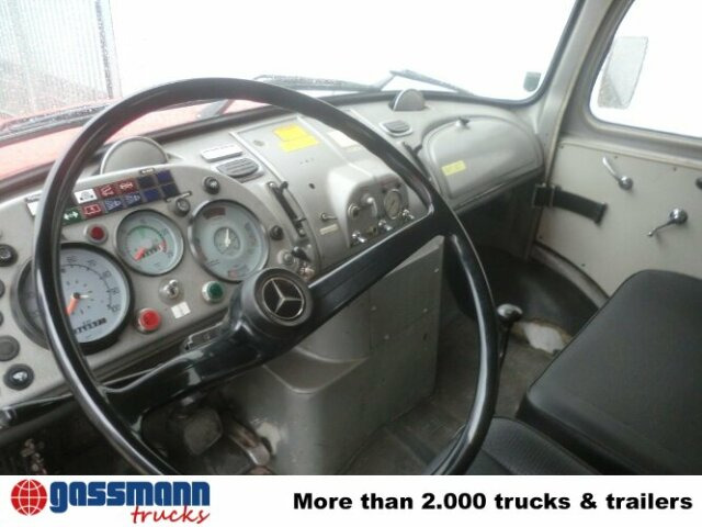 Mercedes-Benz LAK 1924 4x4 TLF, Feuerwehr - Zjarrfikëse: foto 2 Mercedes-Benz LAK 1924 4x4 TLF, Feuerwehr - Zjarrfikëse: foto 2