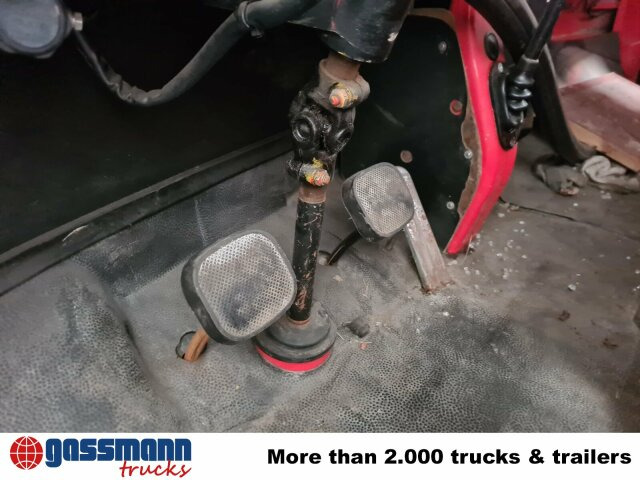 Mercedes-Benz LP 813 4x2 TLF8 Feuerwehr - Zjarrfikëse: foto 4 Mercedes-Benz LP 813 4x2 TLF8 Feuerwehr - Zjarrfikëse: foto 4