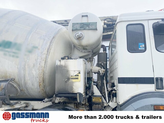 Mercedes-Benz SK II 3234 B 8x4/4, LT Betonmischer, - Autobetoniere: foto 5 Mercedes-Benz SK II 3234 B 8x4/4, LT Betonmischer, - Autobetoniere: foto 5