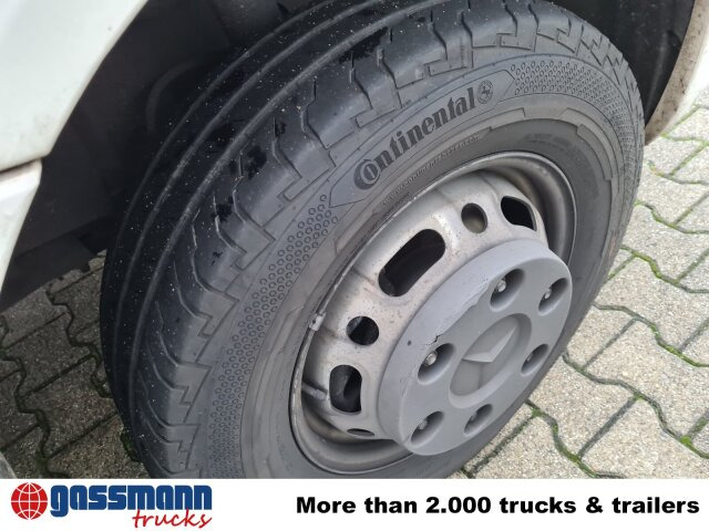 Mercedes-Benz Sprinter 516 CDI 4x2, Rettungswagen - Furgon: foto 3 Mercedes-Benz Sprinter 516 CDI 4x2, Rettungswagen - Furgon: foto 3