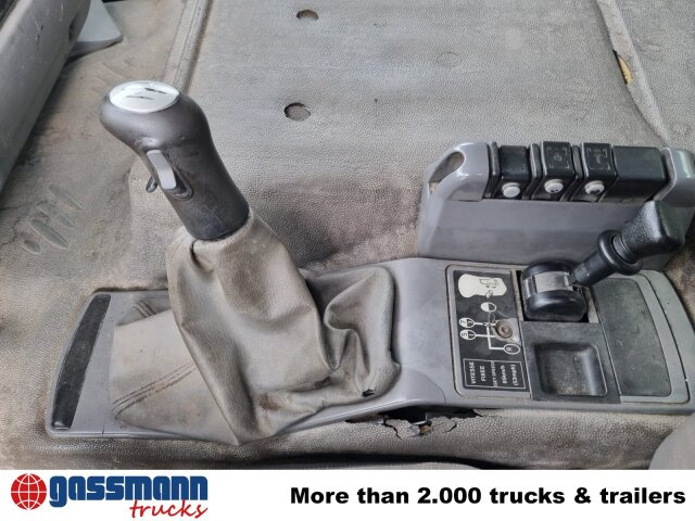 Renault Kerax 380.26 6x4, Bordmatik links - Kamion vetëshkarkues: foto 5 Renault Kerax 380.26 6x4, Bordmatik links - Kamion vetëshkarkues: foto 5