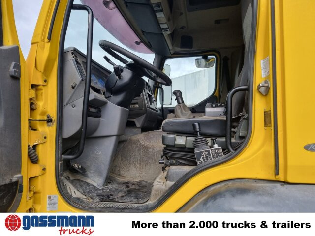 Renault Kerax 380.26 6x4, Bordmatik links - Kamion vetëshkarkues: foto 2 Renault Kerax 380.26 6x4, Bordmatik links - Kamion vetëshkarkues: foto 2
