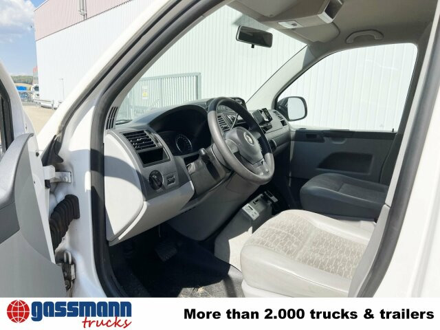 Volkswagen T5 2.0 TDI 4x2, Krankenwagen - Ambulancë: foto 3 Volkswagen T5 2.0 TDI 4x2, Krankenwagen - Ambulancë: foto 3