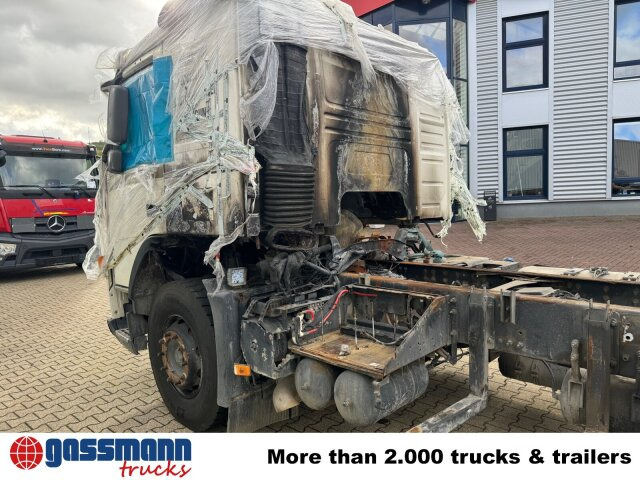 Volvo FM 380 6x4 R mit Brandschaden - Kamion vetëshkarkues: foto 2 Volvo FM 380 6x4 R mit Brandschaden - Kamion vetëshkarkues: foto 2