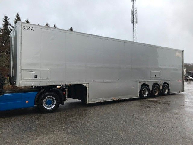 Langendorf Doppeldecker-Rennanhänger mit Hebebühne - Gjysmë rimorkio me vagonetë të mbyllur: foto 1 Langendorf Doppeldecker-Rennanhänger mit Hebebühne - Gjysmë rimorkio me vagonetë të mbyllur: foto 1