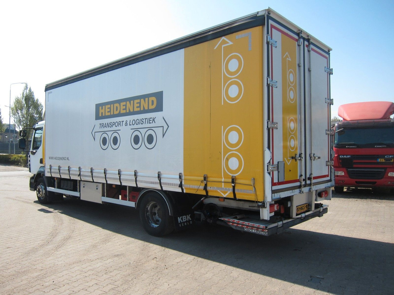 Renault D16-240 Schiebeplane Türen Faltbare LBW E6 Top! - Kamion me tendë: foto 3 Renault D16-240 Schiebeplane Türen Faltbare LBW E6 Top! - Kamion me tendë: foto 3