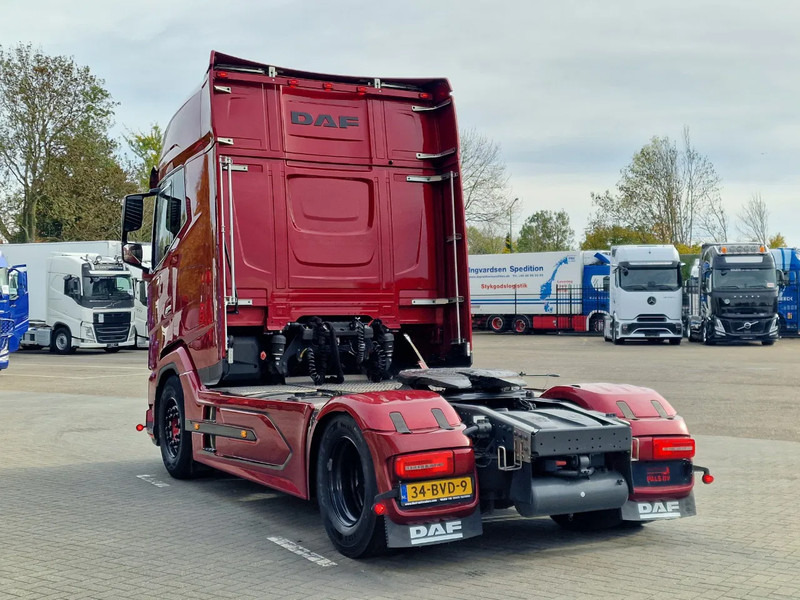 DAF XG+ 530 4x2 - Full spec - New engine - Full air - Leather interior - 2x tank - - Gjysmë-kamion: foto 5 DAF XG+ 530 4x2 - Full spec - New engine - Full air - Leather interior - 2x tank - - Gjysmë-kamion: foto 5