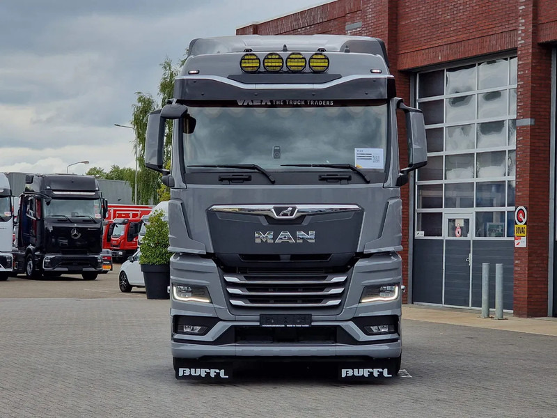MAN TGX 26.540 6x2/4 - New - Retarder - PTO - Custom exterior - Chassis cover - NEW - Gjysmë-kamion: foto 2 MAN TGX 26.540 6x2/4 - New - Retarder - PTO - Custom exterior - Chassis cover - NEW - Gjysmë-kamion: foto 2