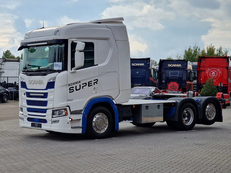 Scania R540 NGS 6x2 - Retarder - Full air - 3.95 WB - Custom interior - Gjysmë-kamion: foto 3 Scania R540 NGS 6x2 - Retarder - Full air - 3.95 WB - Custom interior - Gjysmë-kamion: foto 3