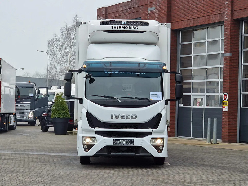 Iveco Eurocargo 120.250 4x2 - Thermoking T-800R Frigo - Loadlift - Euro 6 - Automatic - Kamion izotermik: foto 2 Iveco Eurocargo 120.250 4x2 - Thermoking T-800R Frigo - Loadlift - Euro 6 - Automatic - Kamion izotermik: foto 2