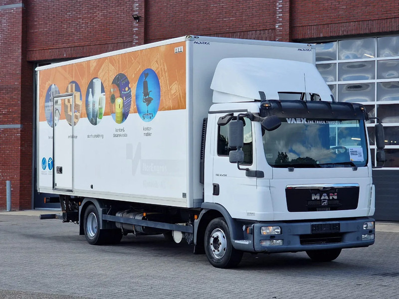 Kamion vagonetë MAN TGL 12.250 4x2 - Box - Loadlift - Euro 5 - Automatic gearbox - Camera: foto 1