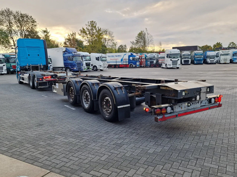 Mercedes-Benz Actros 2553 6x2 - BDF - Retarder - 4.90 WB - Full air + Fliegl trailer 2017 - Transportjer kontejnerësh/ Kamion me karroceri të çmontueshme: foto 5 Mercedes-Benz Actros 2553 6x2 - BDF - Retarder - 4.90 WB - Full air + Fliegl trailer 2017 - Transportjer kontejnerësh/ Kamion me karroceri të çmontueshme: foto 5