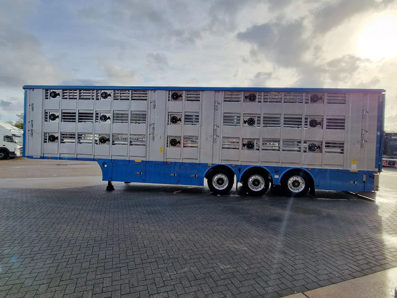Pezzaioli New 3 stock livestock trailer 95.4M2 - Water & Ventilation - Lifting floors - Lifting roof - Lift axle - Gjysmë rimorkio bagëtish: foto 5 Pezzaioli New 3 stock livestock trailer 95.4M2 - Water & Ventilation - Lifting floors - Lifting roof - Lift axle - Gjysmë rimorkio bagëtish: foto 5