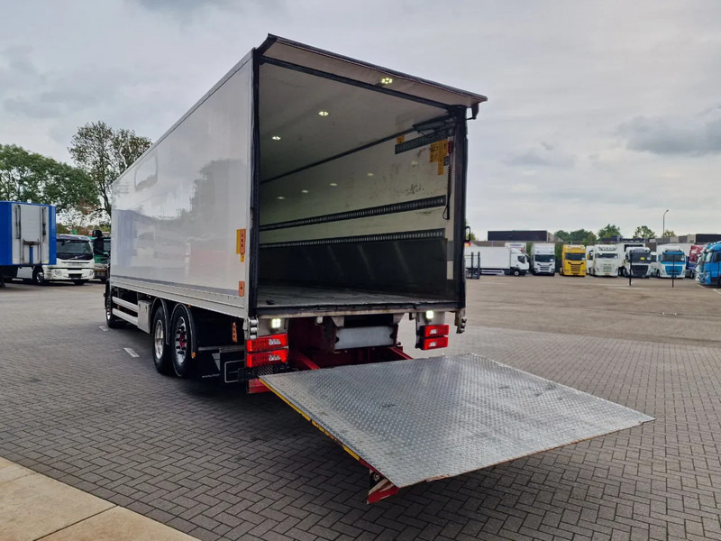 Lizingu i Scania P280 6x2*4 - Box - Loadlift - Low KM - Steering axle - Euro 6 - Full air Scania P280 6x2*4 - Box - Loadlift - Low KM - Steering axle - Euro 6 - Full air: foto 6