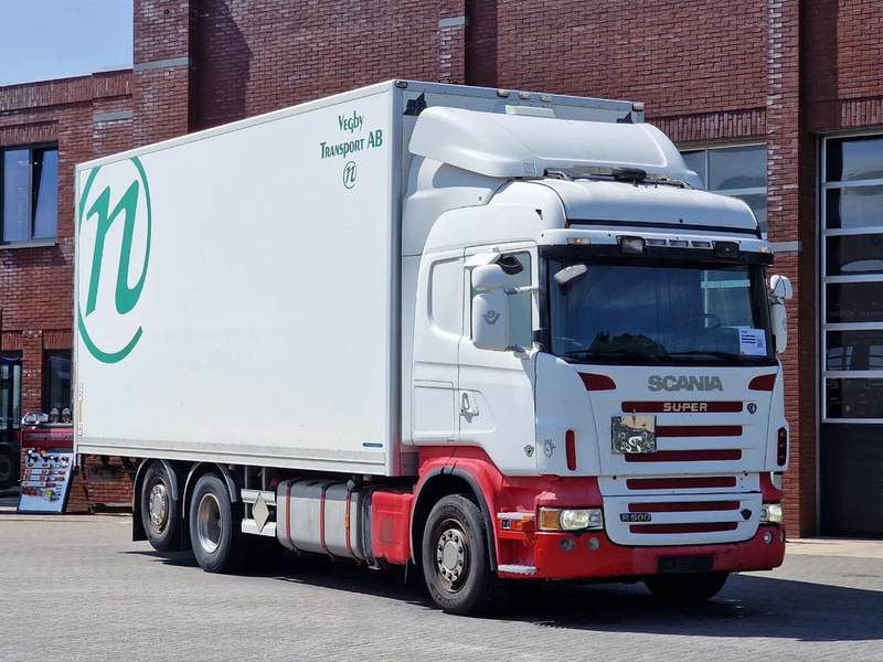 Scania R500 V8 Highline 6x2*4 - Box with side doors - Loadlift - Manual gearbox with retarder - Full air - Steering axle - Kamion vagonetë: foto 1 Scania R500 V8 Highline 6x2*4 - Box with side doors - Loadlift - Manual gearbox with retarder - Full air - Steering axle - Kamion vagonetë: foto 1