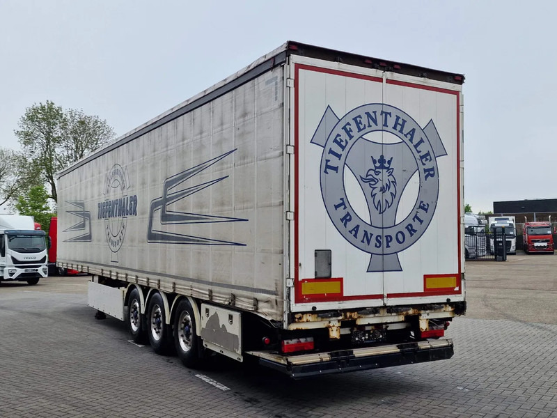 Schwarzmüller Tautliner 3 axle - Loadlift - Lift axle - BPW Axle - Lift axle - Alloy wheels - Gjysmë rimorkio me tendë: foto 5 Schwarzmüller Tautliner 3 axle - Loadlift - Lift axle - BPW Axle - Lift axle - Alloy wheels - Gjysmë rimorkio me tendë: foto 5