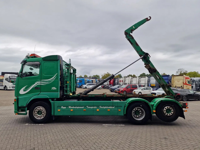 Volvo FH 13.440 6x2*4 - HIAB Hooklift 17T - Euro 5 - I shift - Steering axle - Kamion vetëngarkues: foto 4 Volvo FH 13.440 6x2*4 - HIAB Hooklift 17T - Euro 5 - I shift - Steering axle - Kamion vetëngarkues: foto 4