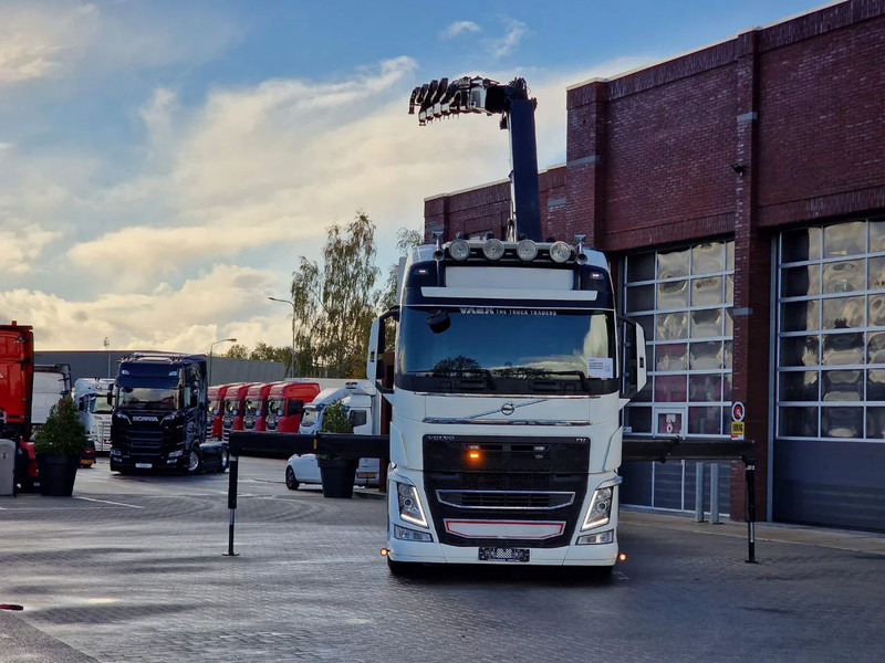 Volvo FH 13.540 8x4*4 - HMF2620 K6 Crane 2017 with remote - Retarder - HUB reduction - Kamion me vinç: foto 3 Volvo FH 13.540 8x4*4 - HMF2620 K6 Crane 2017 with remote - Retarder - HUB reduction - Kamion me vinç: foto 3