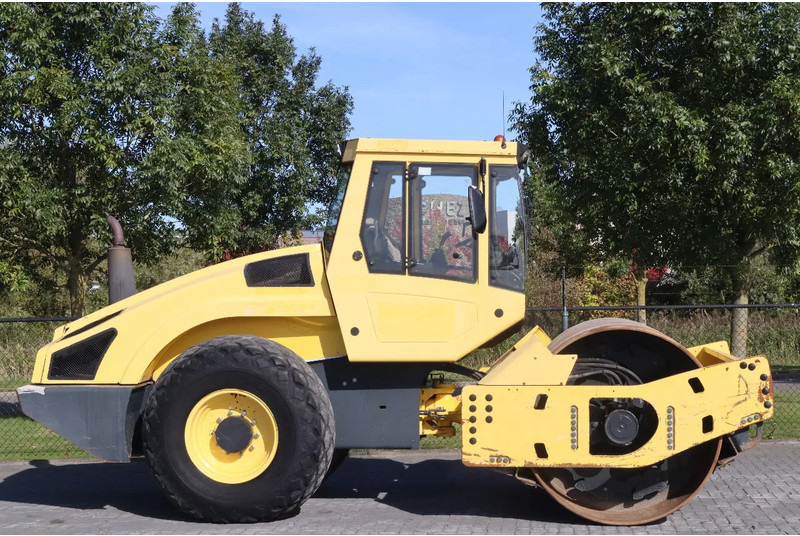 Bomag BW213 D-4 | LOW HOURS! | EVIB | GOOD CONDITION - Rul: foto 4 Bomag BW213 D-4 | LOW HOURS! | EVIB | GOOD CONDITION - Rul: foto 4