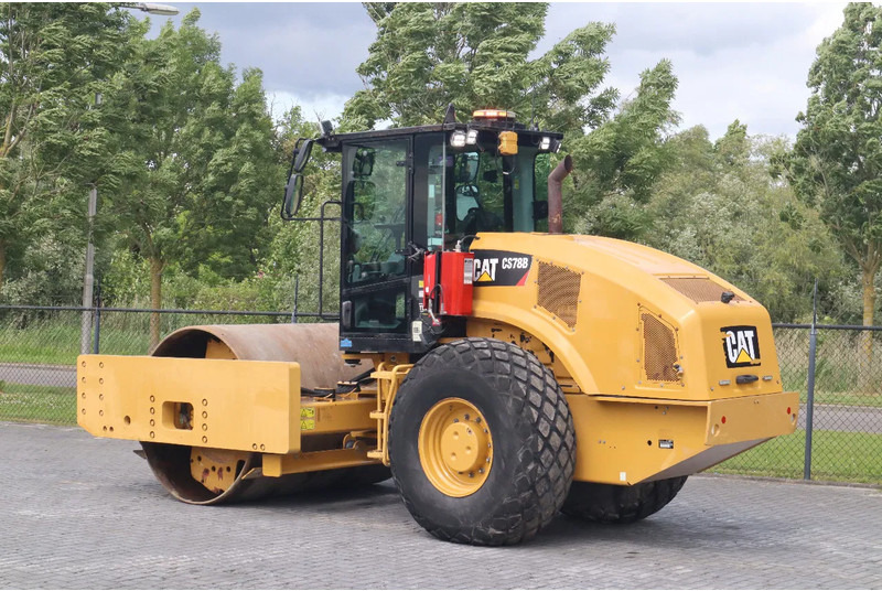 Caterpillar CS78B | TRIMBLE GPS | GOOD CONDITION - Rul: foto 3 Caterpillar CS78B | TRIMBLE GPS | GOOD CONDITION - Rul: foto 3