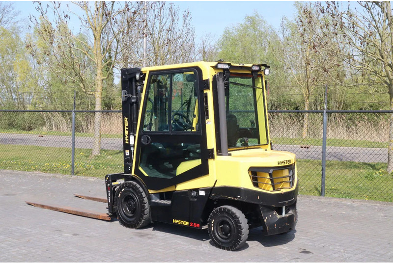 Hyster H2.5 A | BOOM SUSPENSION | SIDESHIFT | FORK EXTENTIONS | FORK POSITIONERS - Pirun më naftë: foto 3 Hyster H2.5 A | BOOM SUSPENSION | SIDESHIFT | FORK EXTENTIONS | FORK POSITIONERS - Pirun më naftë: foto 3